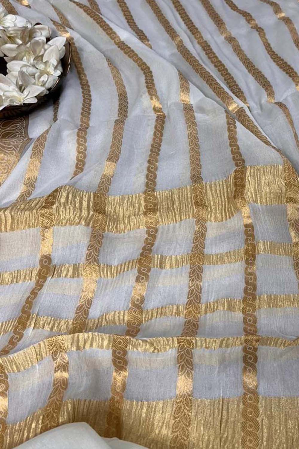 Stunning Dyeable Banarasi Chiffon Dupatta - Handloom Beauty - Luxurion World