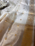 Chiniya Silk Dupatta: Dyeable Banarasi Handloom Elegance - Luxurion World