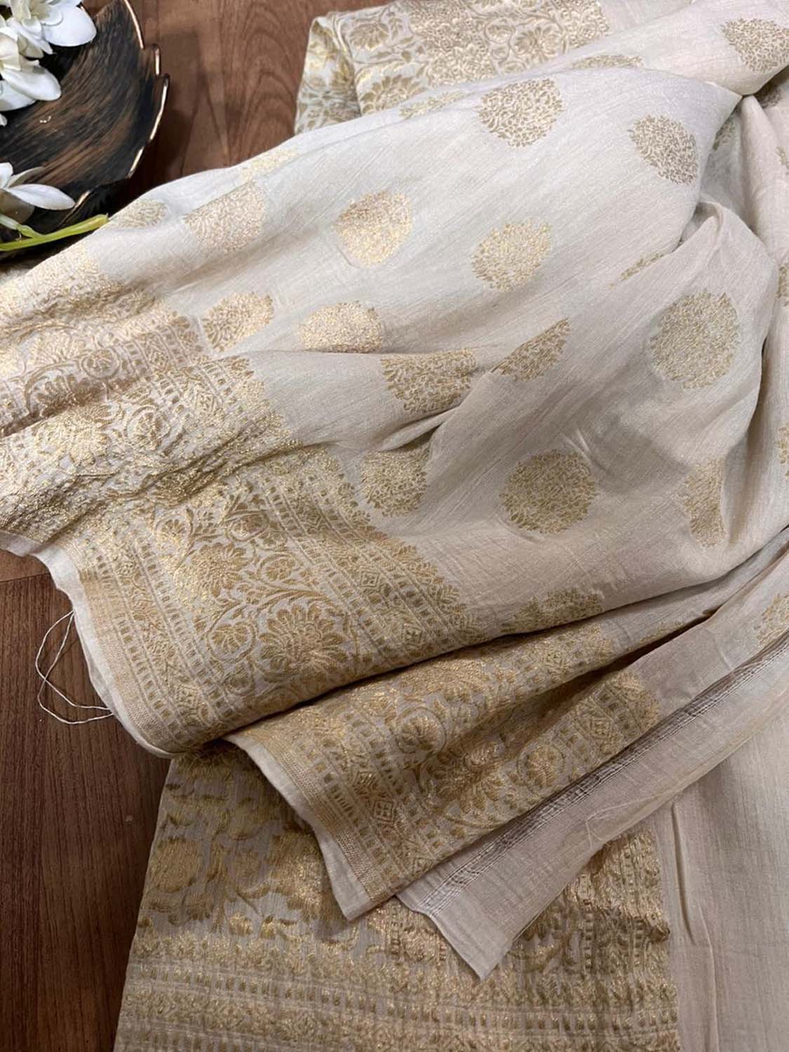 Vibrant Dyeable Banarasi Handloom Moonga Georgette Dupatta - Luxurion World