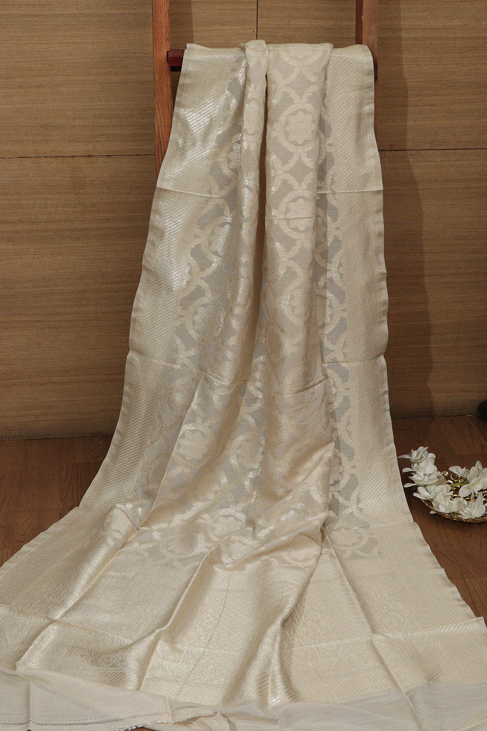 Dyeable Banarasi Handloom Pure Moonga Silk Dupatta - Luxurion World