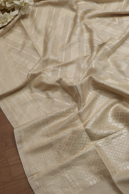 Vibrant Dyeable Banarasi Handloom Pure Moonga Silk Dupatta - Luxurion World