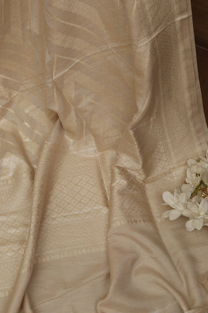 Vibrant Dyeable Banarasi Handloom Pure Moonga Silk Dupatta - Luxurion World