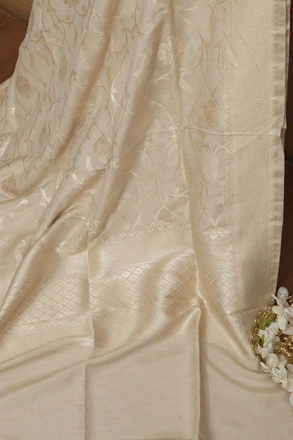 Vibrant Dyeable Banarasi Handloom Pure Moonga Silk Dupatta - Luxurion World