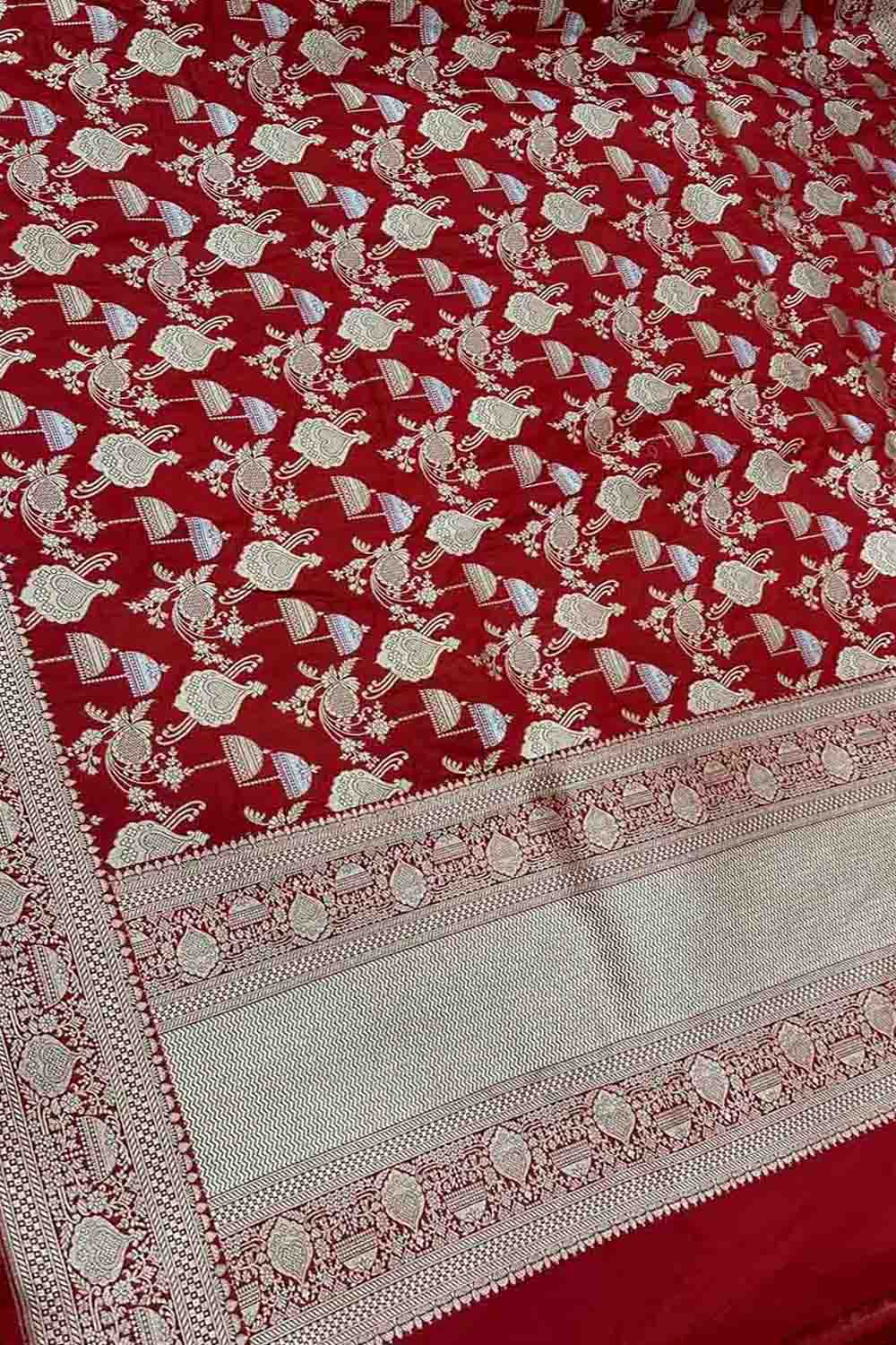 Exquisite Red Banarasi Silk Dupatta - Handloom Beauty - Luxurion World