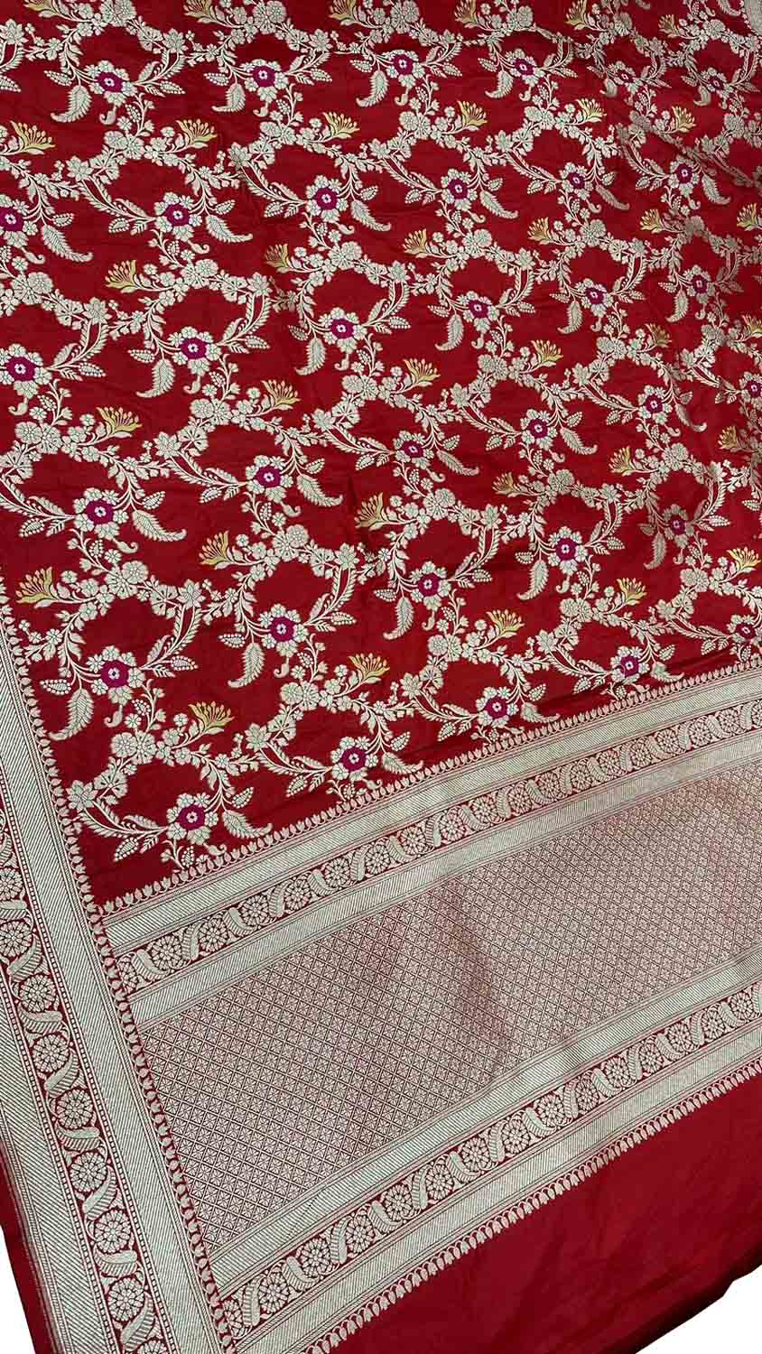 Exquisite Red Banarasi Katan Silk Handloom Dupatta - Luxurion World