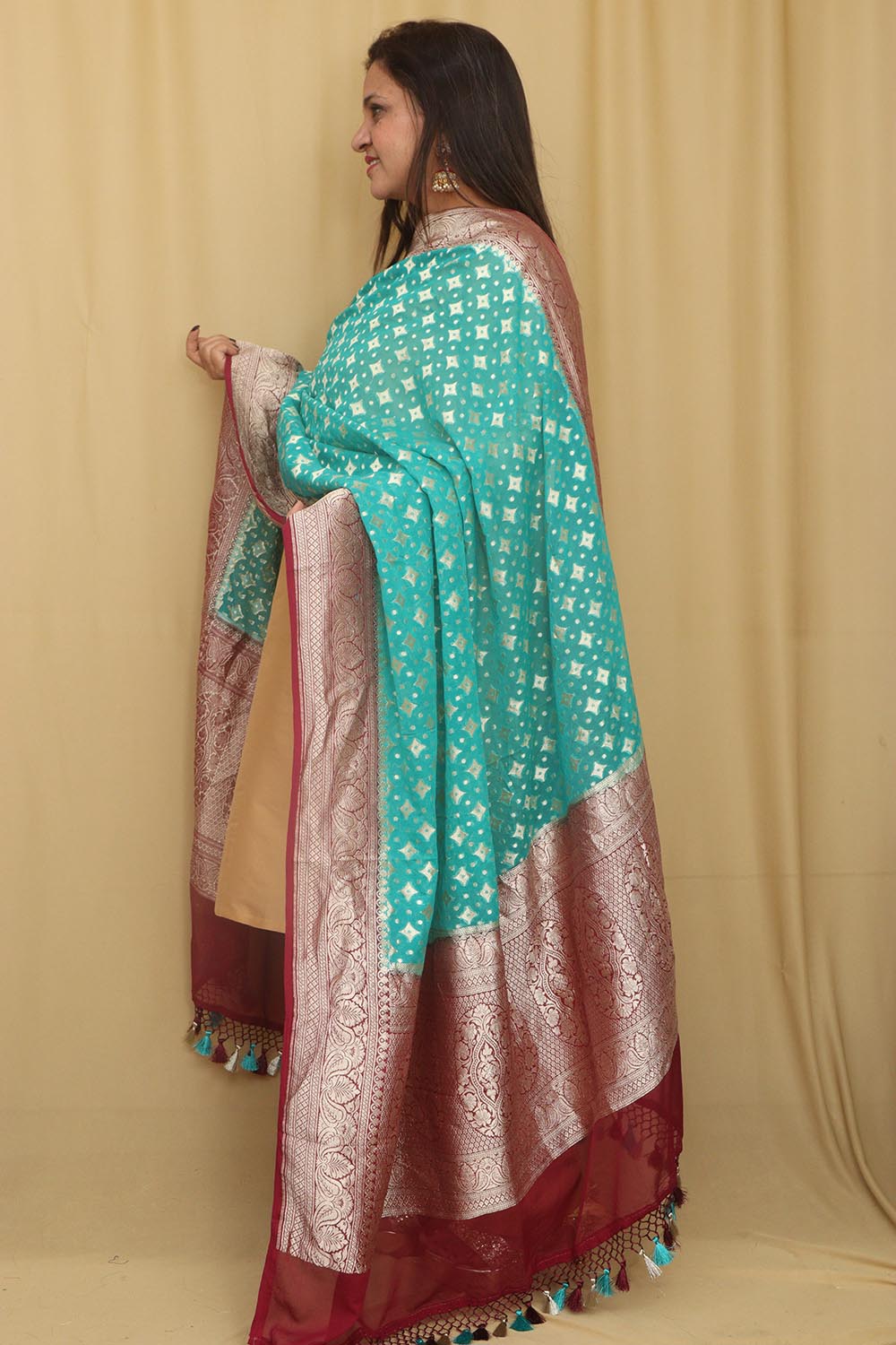 Exquisite Blue Banarasi Handloom Pure Georgette Dupatta - Luxurion World- Crafted Heirlooms