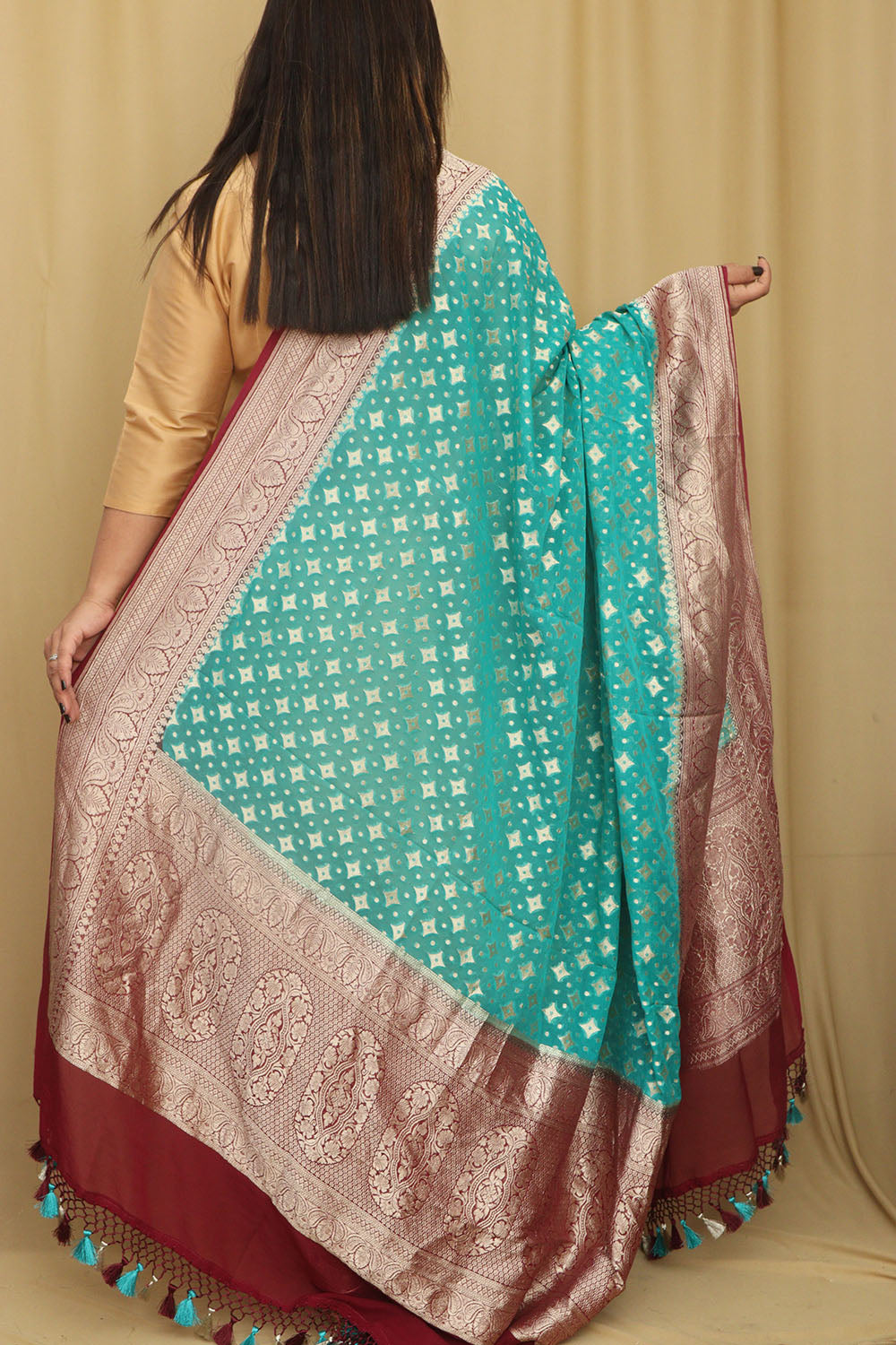 Exquisite Blue Banarasi Handloom Pure Georgette Dupatta - Luxurion World- Crafted Heirlooms