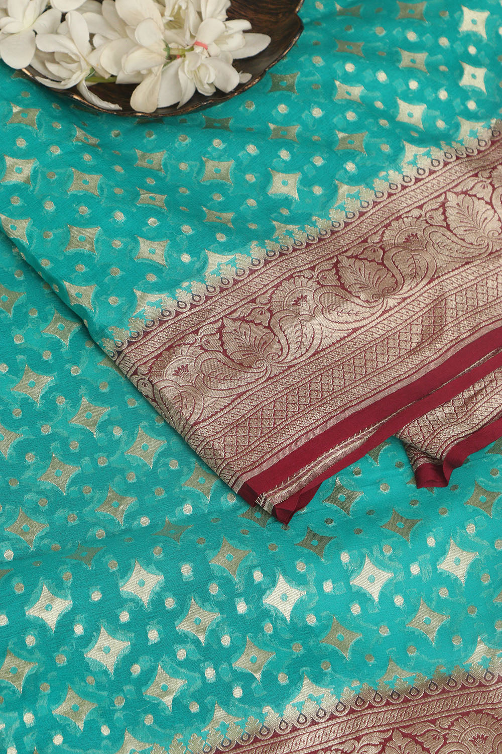 Exquisite Blue Banarasi Handloom Pure Georgette Dupatta - Luxurion World- Crafted Heirlooms