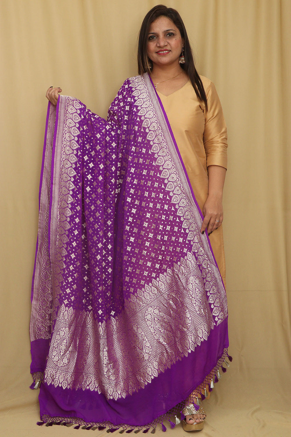 Exquisite Purple Banarasi Handloom Pure Georgette Dupatta - Luxurion World- Crafted Heirlooms