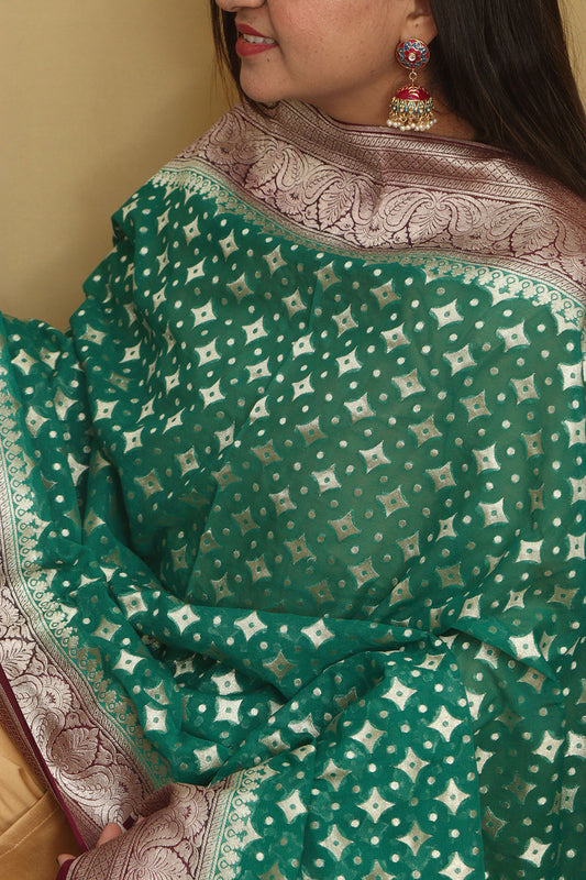 Exquisite Green Banarasi Handloom Pure Georgette Dupatta - Luxurion World