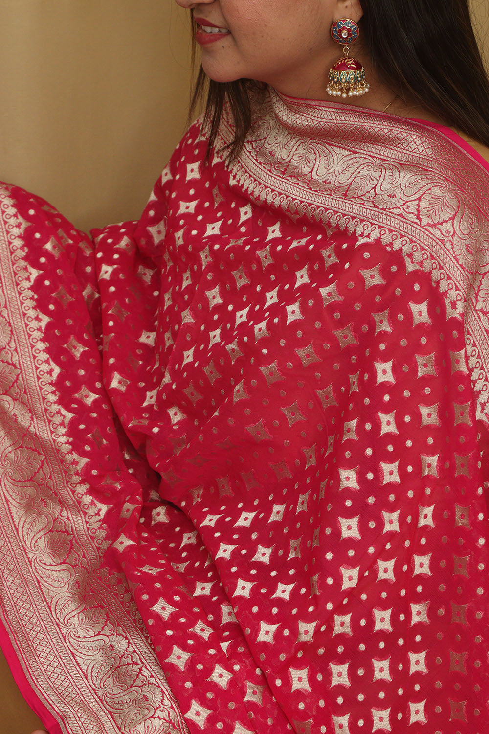 Exquisite Pink Banarasi Handloom Pure Georgette Dupatta - Luxurion World- Crafted Heirlooms
