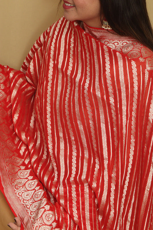 Exquisite Red Banarasi Handloom Pure Georgette Dupatta - Luxurion World
