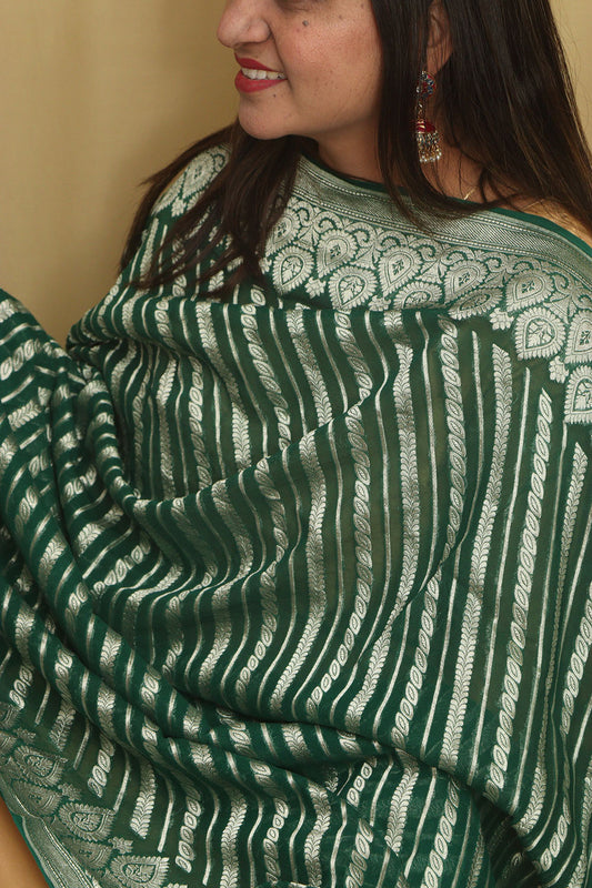 Exquisite Green Banarasi Handloom Pure Georgette Dupatta - Luxurion World