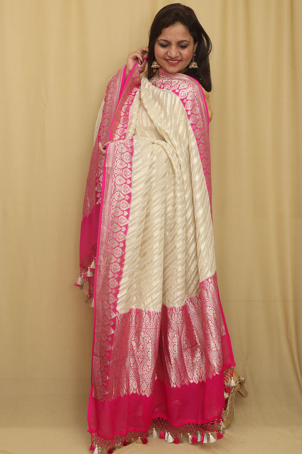 Pastel Banarasi Handloom Pure Georgette Dupatta - Luxurion World- Crafted Heirlooms