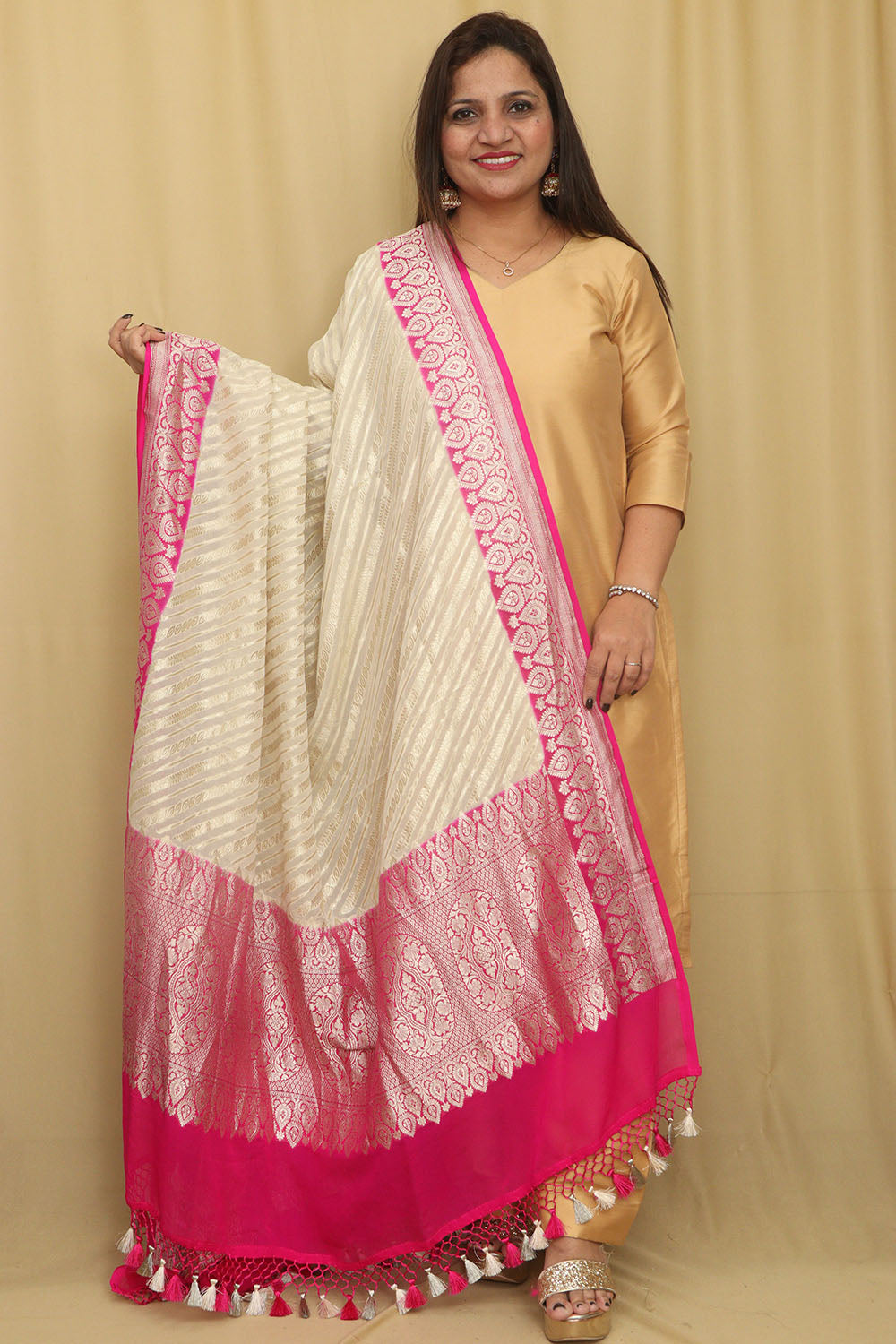 Pastel Banarasi Handloom Pure Georgette Dupatta - Luxurion World- Crafted Heirlooms