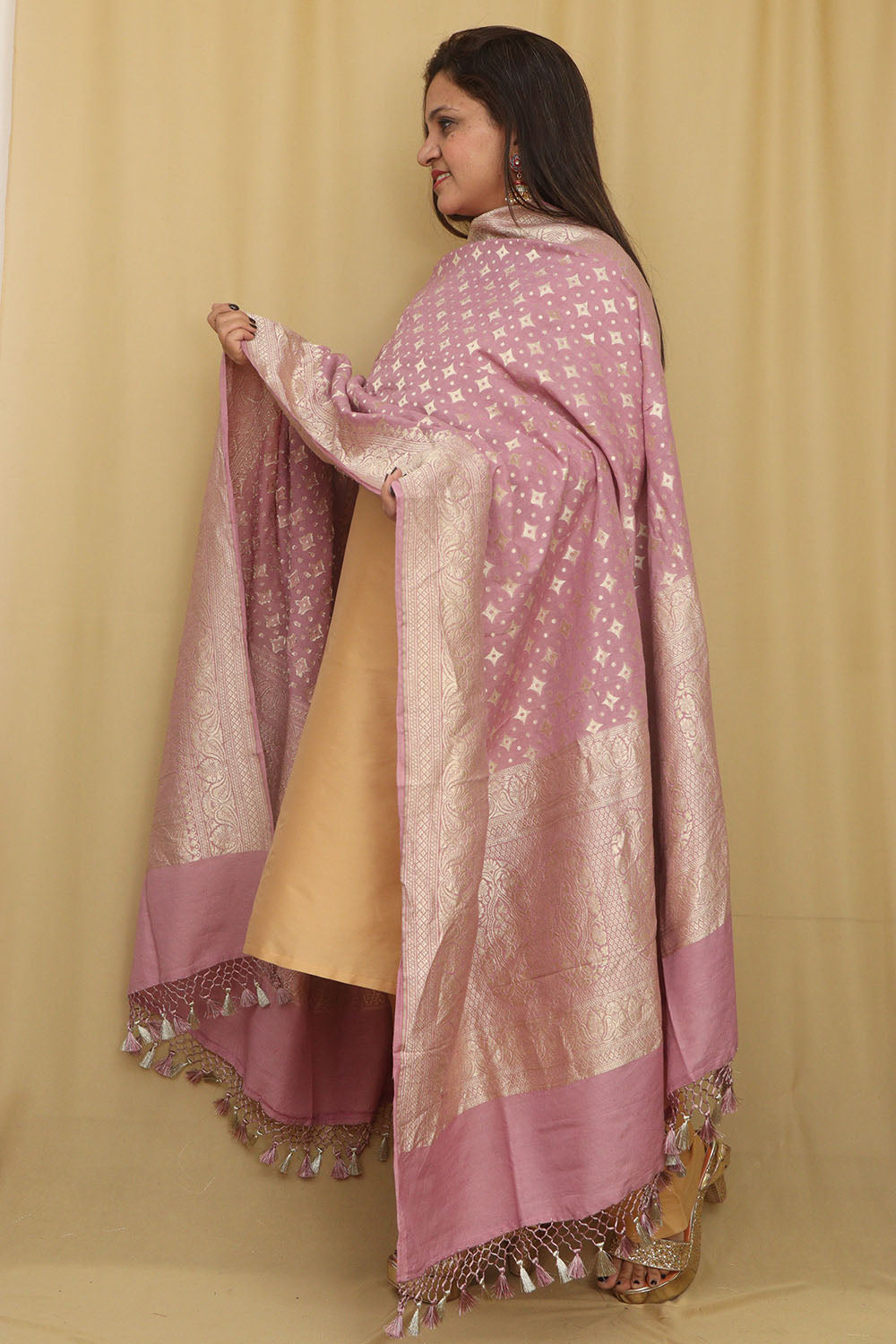 Exquisite Purple Banarasi Handloom Pure Moonga Silk Dupatta - Luxurion World- Crafted Heirlooms