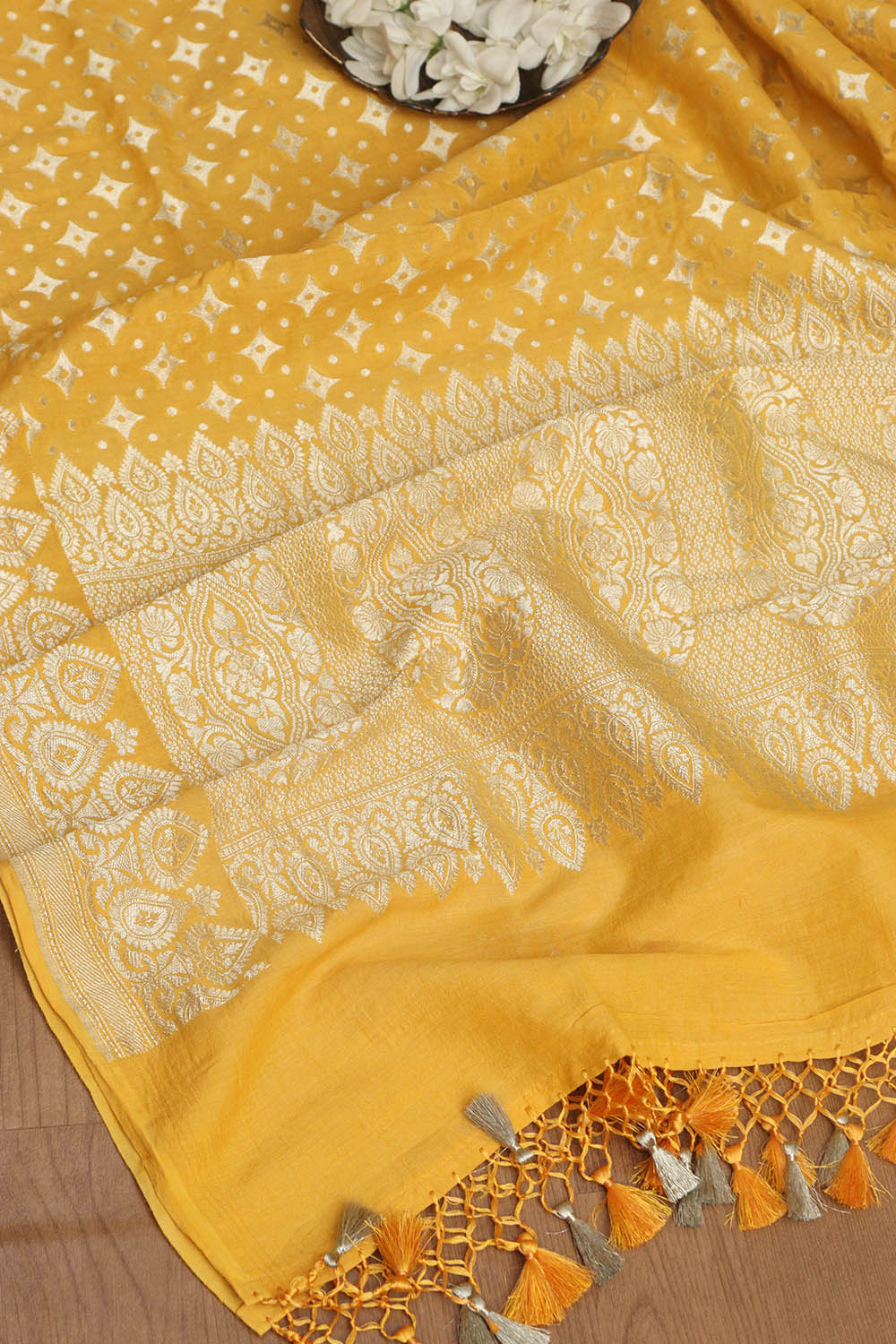 Exquisite Yellow Banarasi Handloom Pure Moonga Silk Dupatta - Luxurion World- Crafted Heirlooms