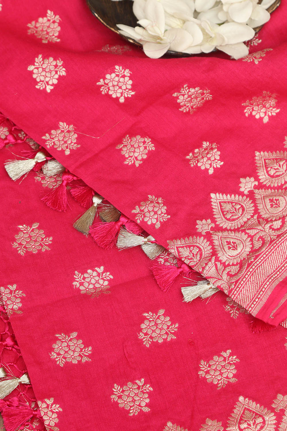 Exquisite Pink Banarasi Handloom Pure Moonga Silk Dupatta - Luxurion World- Crafted Heirlooms