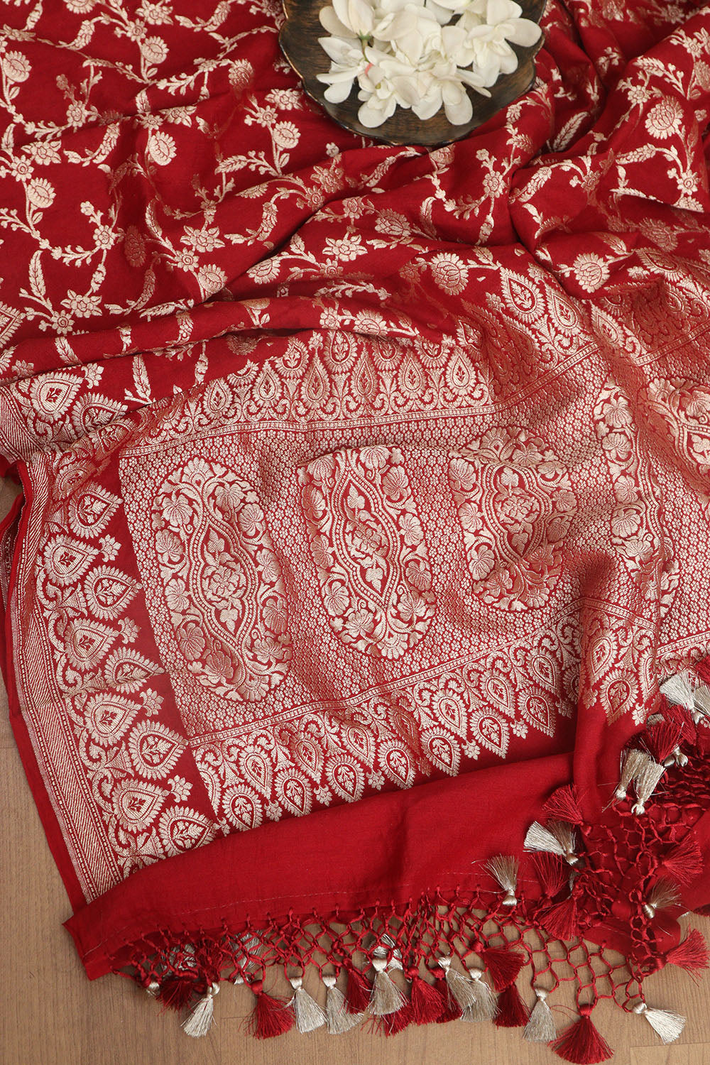 Exquisite Red Banarasi Handloom Pure Moonga Silk Dupatta - Luxurion World- Crafted Heirlooms