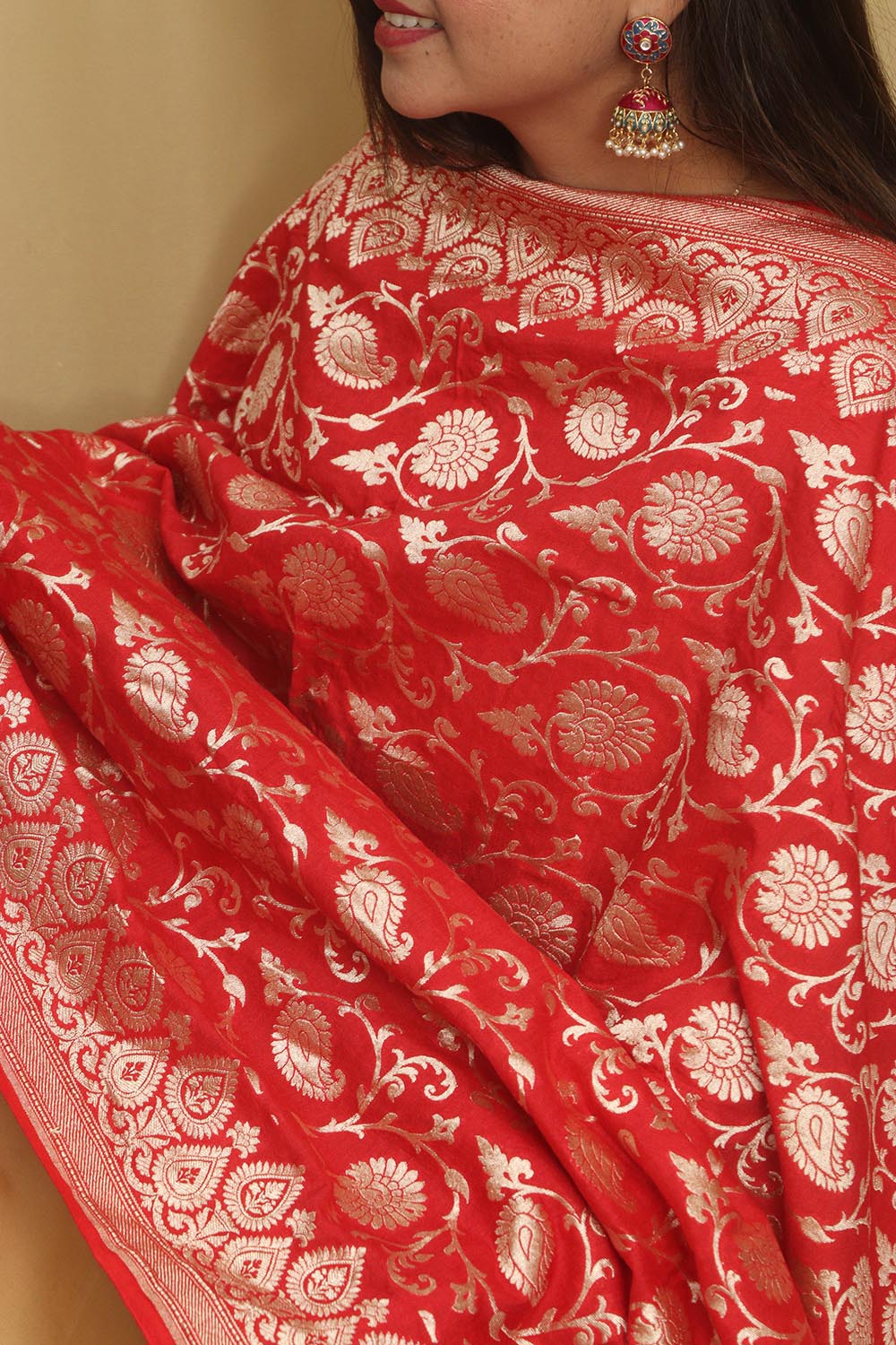 Exquisite Red Banarasi Handloom Pure Moonga Silk Dupatta - Luxurion World