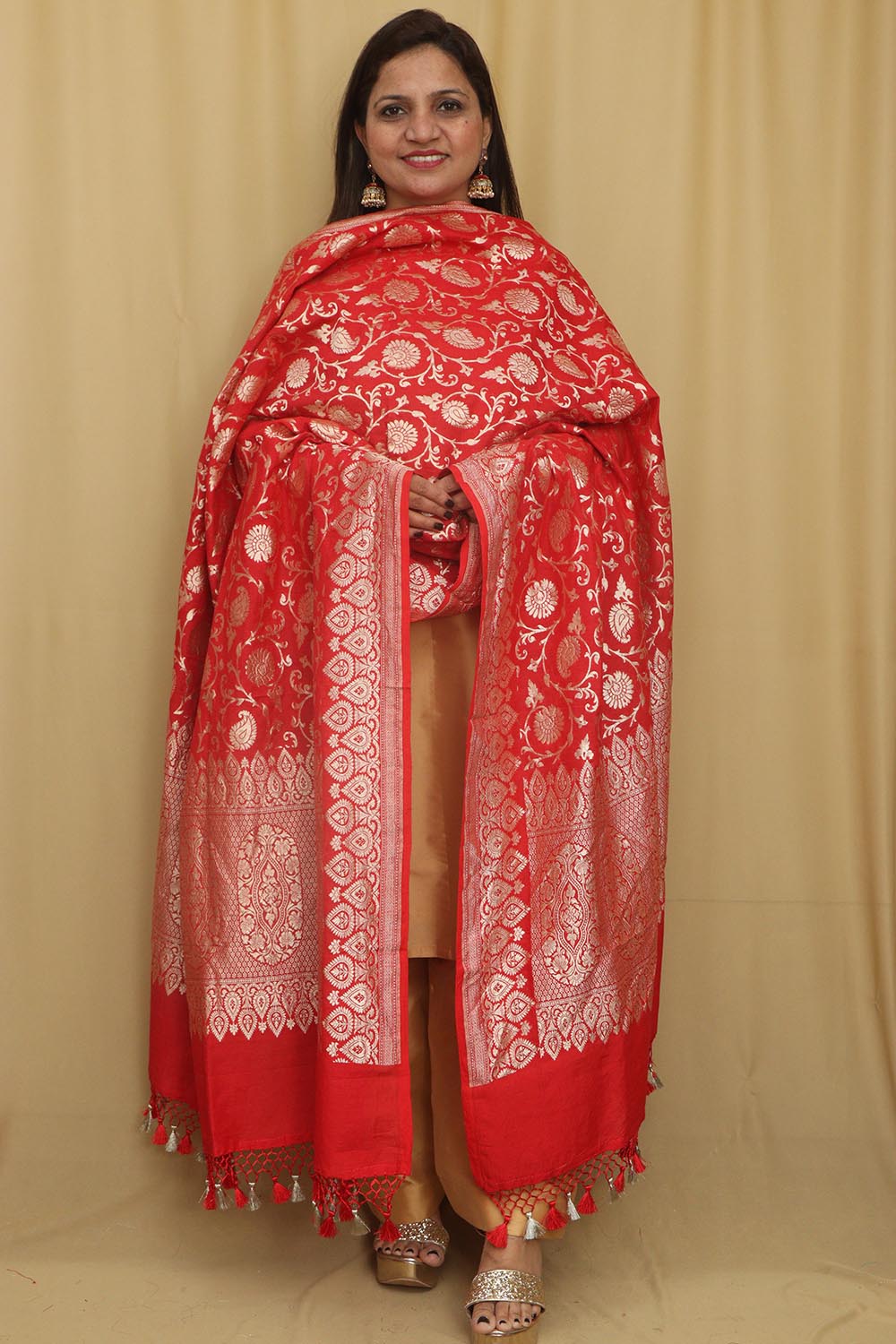 Exquisite Red Banarasi Handloom Pure Moonga Silk Dupatta - Luxurion World