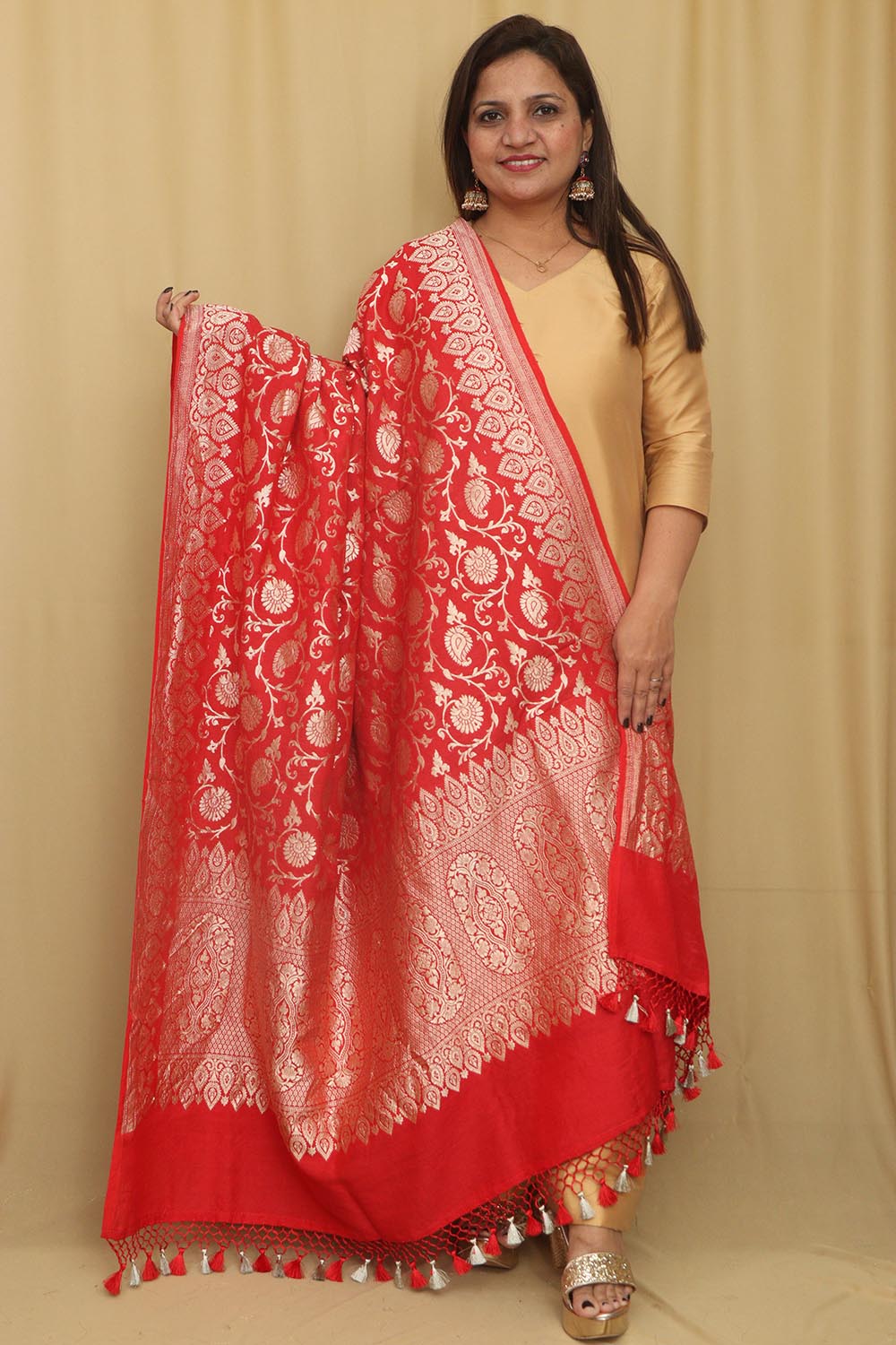 Exquisite Red Banarasi Handloom Pure Moonga Silk Dupatta - Luxurion World
