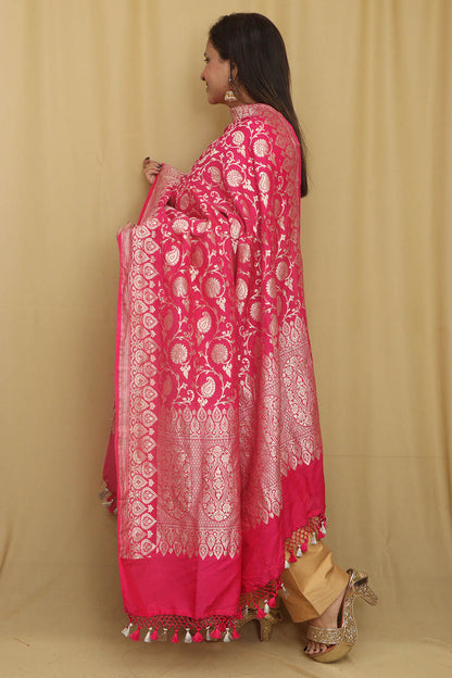 Exquisite Pink Banarasi Handloom Pure Moonga Silk Dupatta - Luxurion World