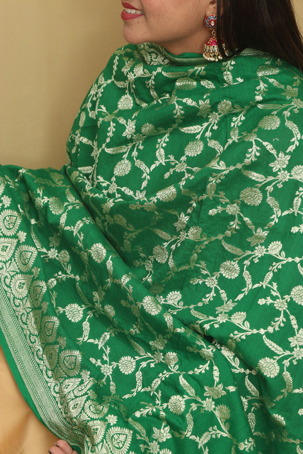 Green Banarasi Handloom Pure Moonga Silk Dupatta - Luxurion World- Crafted Heirlooms
