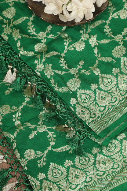 Green Banarasi Handloom Pure Moonga Silk Dupatta - Luxurion World