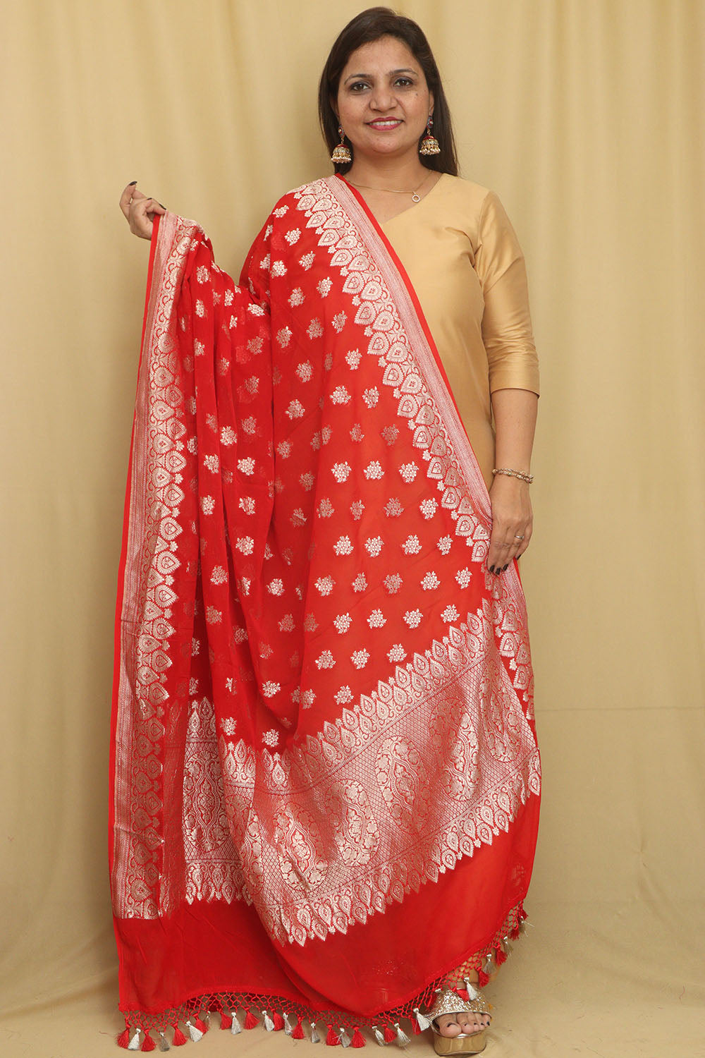 Exquisite Red Banarasi Handloom Pure Georgette Dupatta - Luxurion World- Crafted Heirlooms