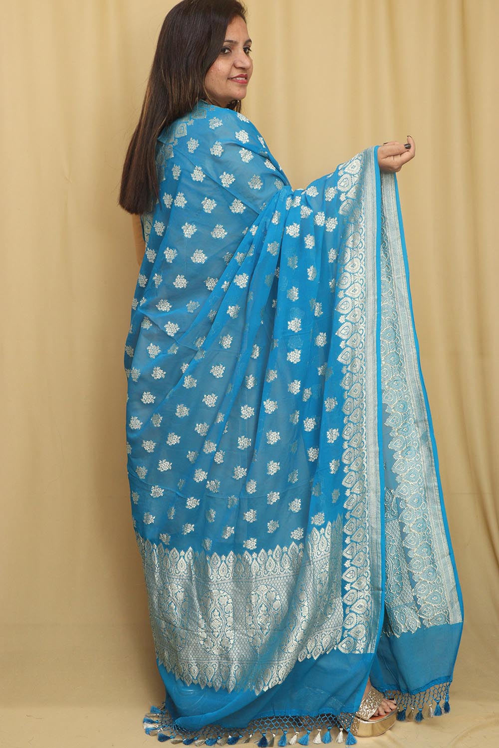 Exquisite Blue Banarasi Handloom Pure Georgette Dupatta - Luxurion World- Crafted Heirlooms
