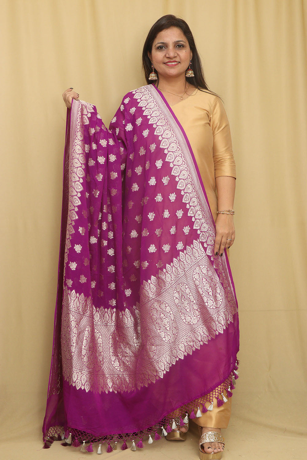 Exquisite Purple Banarasi Handloom Pure Georgette Dupatta - Luxurion World