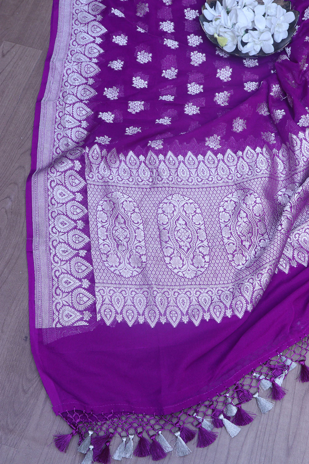 Exquisite Purple Banarasi Handloom Pure Georgette Dupatta - Luxurion World