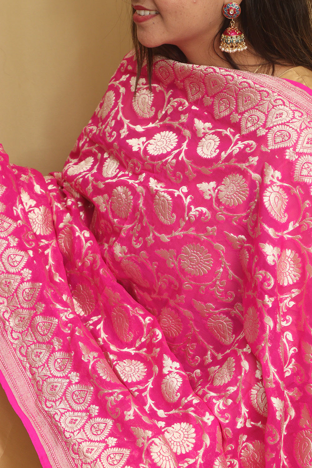 Beautiful Pink Banarasi Handloom Pure Georgette Dupatta - Luxurion World