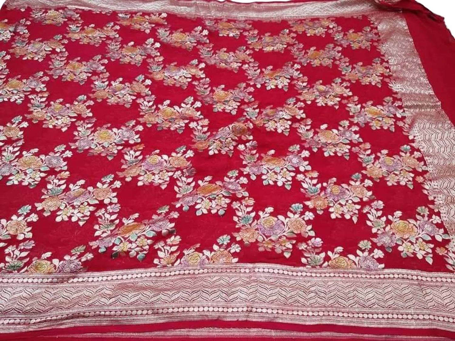 Red Handloom Banarasi Pure Georgette Brush Dye Flower Design Dupatta - Luxurion World