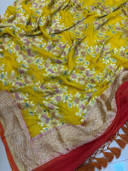 Yellow Handloom Banarasi Pure Georgette Brush Dye Flower Design Dupatta - Luxurion World