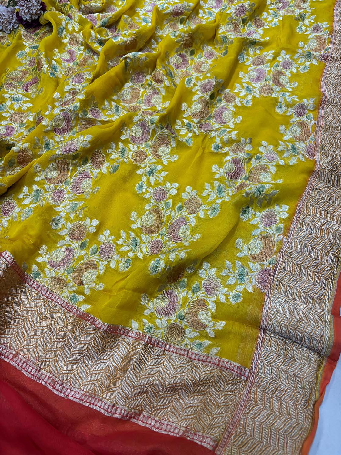 Yellow Handloom Banarasi Pure Georgette Brush Dye Flower Design Dupatta - Luxurion World
