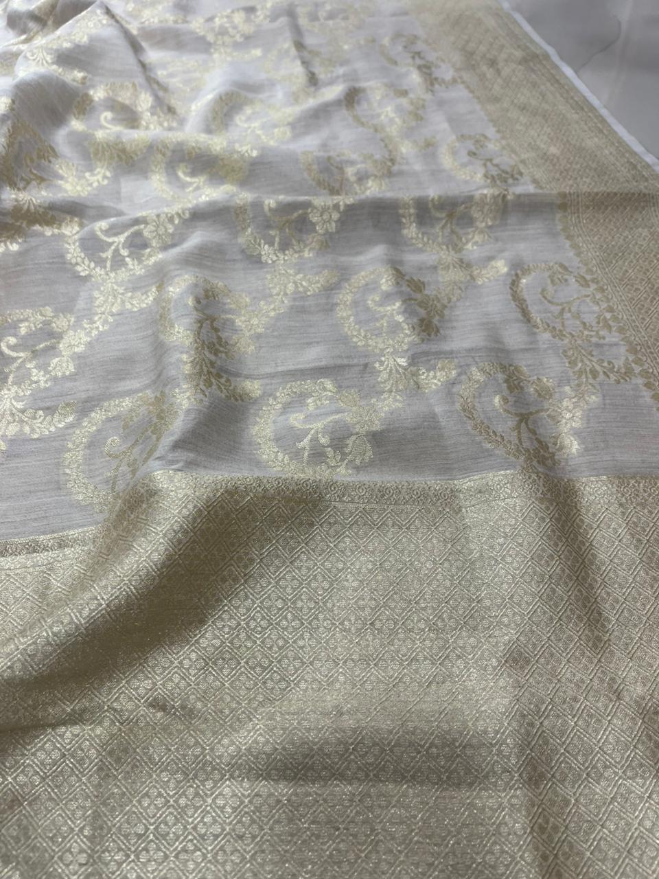 Dyeable Banarasi Handloom Pure Moonga Silk Dupatta - Luxurion World- Crafted Heirlooms