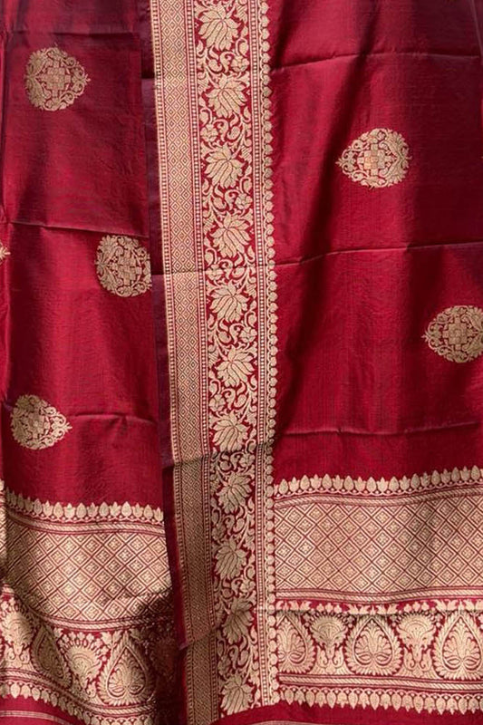 Red Banarasi Silk Dupatta: Pure Elegance and Luxury