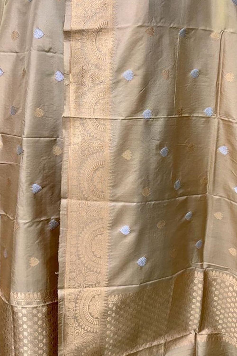 Pastel Banarasi Silk Dupatta: Elegant and Luxurious - Luxurion World