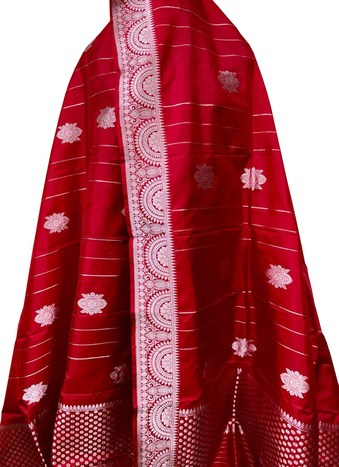 Exquisite Red Banarasi Katan Katan Silk Dupatta - Handloom Beauty - Luxurion World