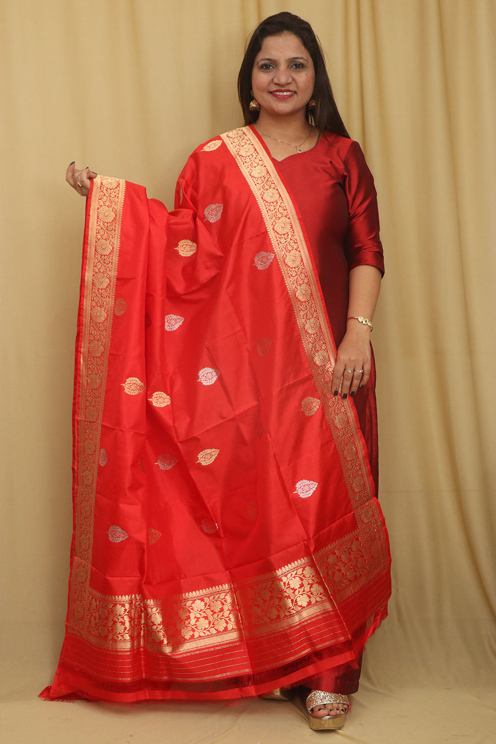 Red Banarasi Handloom Pure Katan Silk Dupatta - Luxurion World- Crafted Heirlooms