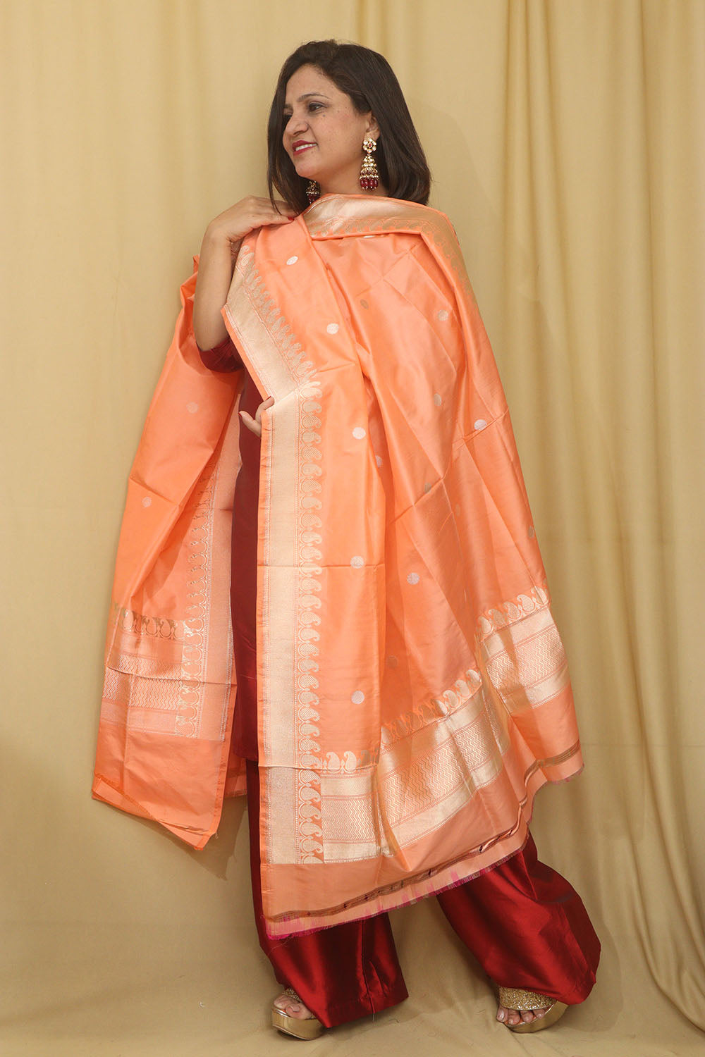 Elegant Peach Banarasi Handloom Pure Katan Silk Dupatta - Luxurion World
