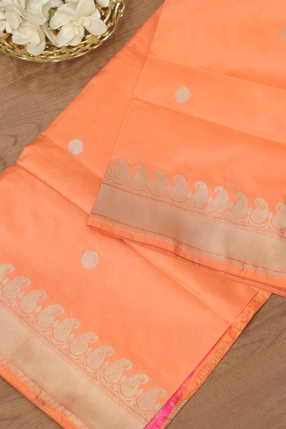 Elegant Peach Banarasi Handloom Pure Katan Silk Dupatta - Luxurion World- Crafted Heirlooms
