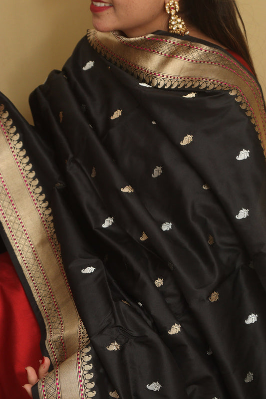 Exquisite Black Banarasi Handloom Pure Katan Silk Dupatta - Luxurion World