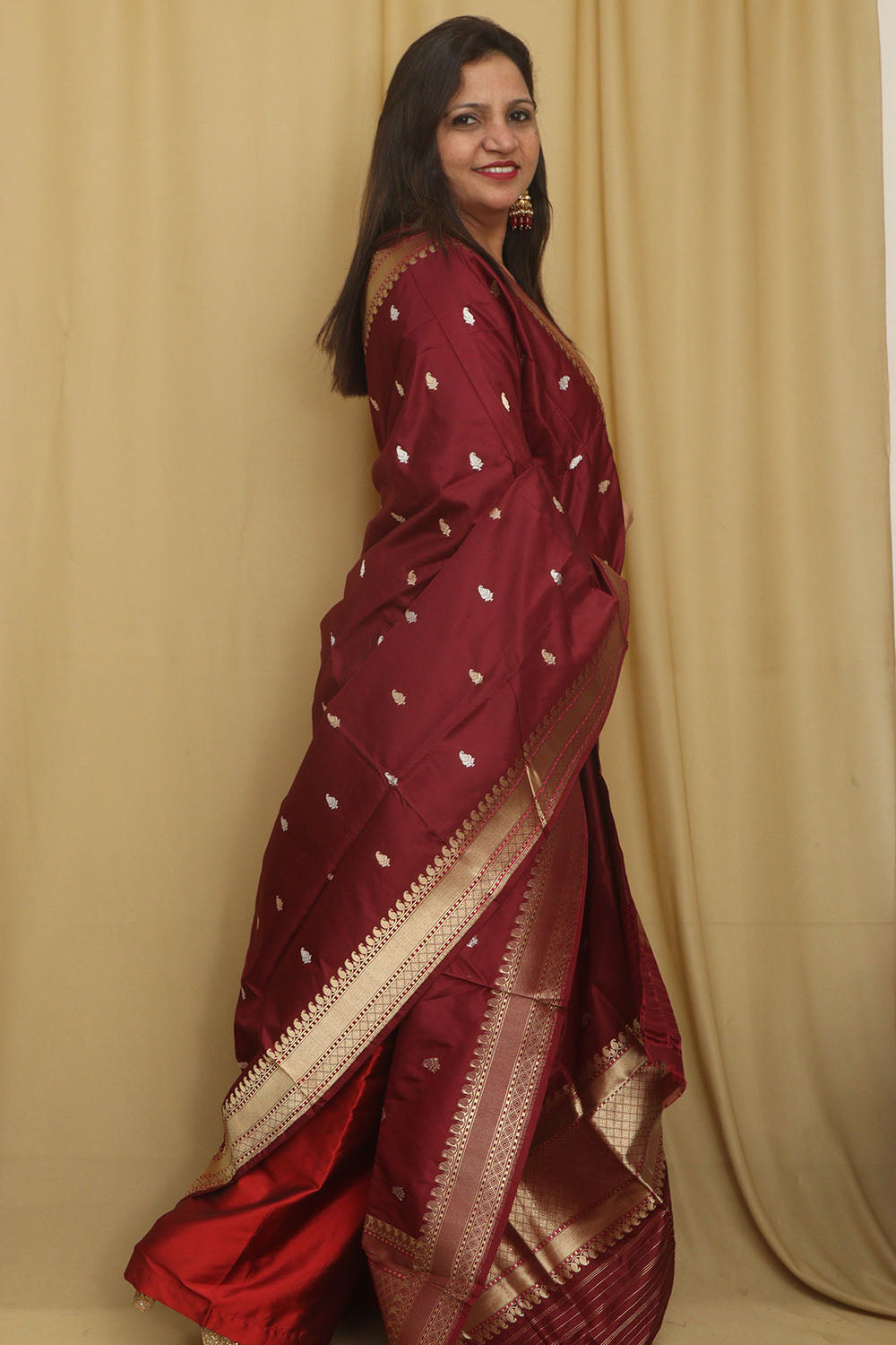 Elegant Maroon Banarasi Handloom Pure Katan Silk Dupatta - Luxurion World- Crafted Heirlooms