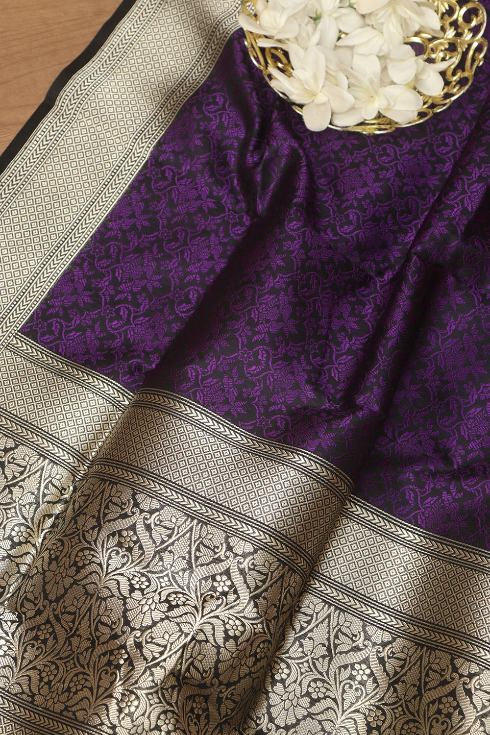 Exquisite Purple Banarasi Handloom Pure Katan Silk Dupatta - Luxurion World- Crafted Heirlooms