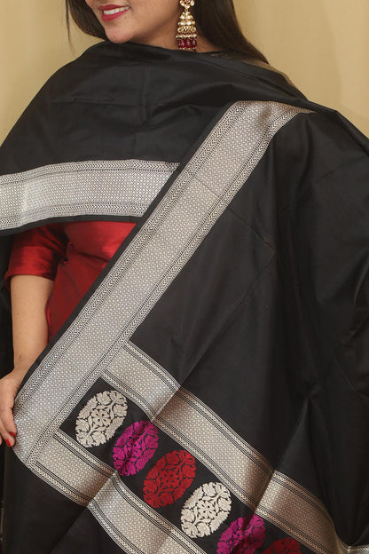 Exquisite Black Banarasi Handloom Pure Katan Silk Dupatta - Luxurion World