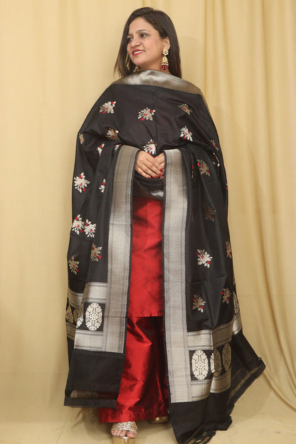 Exquisite Black Banarasi Handloom Pure Katan Silk Dupatta - Luxurion World