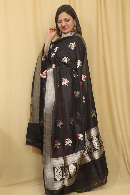 Exquisite Black Banarasi Handloom Pure Katan Silk Dupatta - Luxurion World